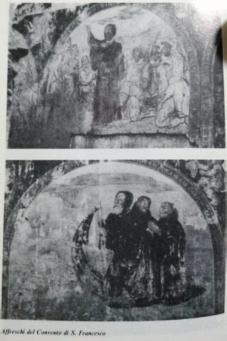 Affreschi francescani nel chiostro del convento