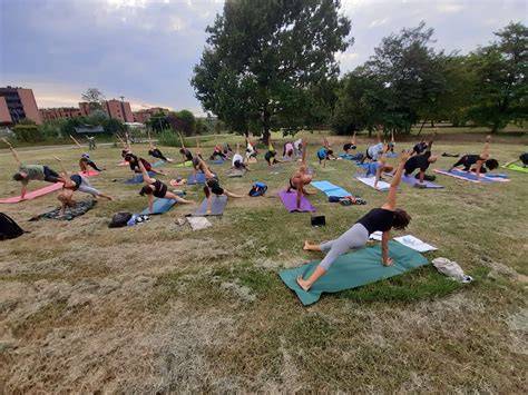 Parco cittadino di Cesena attività yoga