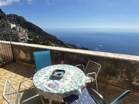 Edificio principale Monte Mariposa terrazza