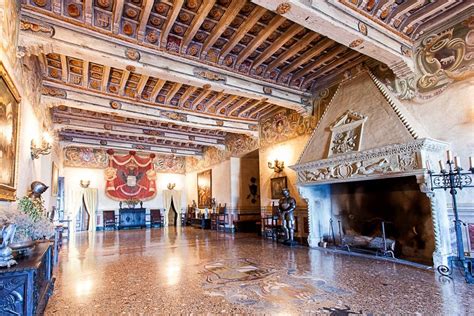 Interni storici di un castello piemontese